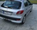Серый Пежо 206, объемом двигателя 1.4 л и пробегом 233 тыс. км за 4500 $, фото 5 на Automoto.ua