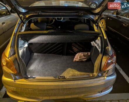 Сірий Пежо 206, об'ємом двигуна 1.36 л та пробігом 143 тис. км за 5000 $, фото 13 на Automoto.ua