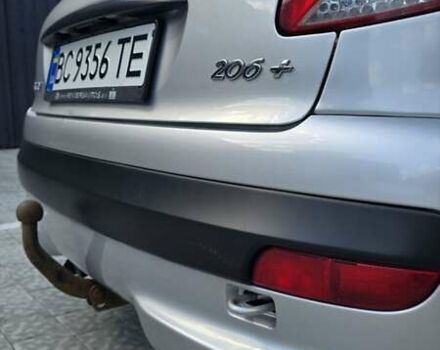 Серый Пежо 206, объемом двигателя 1.4 л и пробегом 233 тыс. км за 4500 $, фото 3 на Automoto.ua