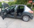 Серый Пежо 206, объемом двигателя 1.4 л и пробегом 180 тыс. км за 4100 $, фото 6 на Automoto.ua