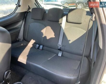 Серый Пежо 206, объемом двигателя 1.4 л и пробегом 137 тыс. км за 3900 $, фото 16 на Automoto.ua