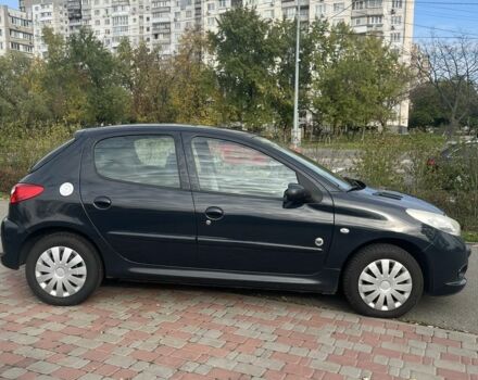 Сірий Пежо 206, об'ємом двигуна 1.4 л та пробігом 116 тис. км за 4800 $, фото 1 на Automoto.ua