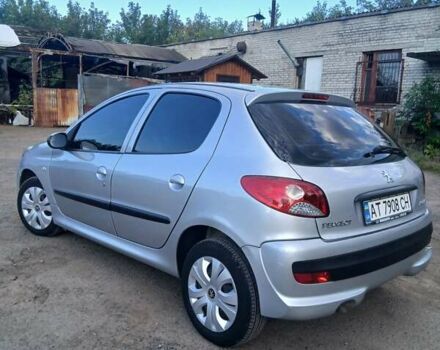 Серый Пежо 206, объемом двигателя 1.4 л и пробегом 211 тыс. км за 4450 $, фото 9 на Automoto.ua
