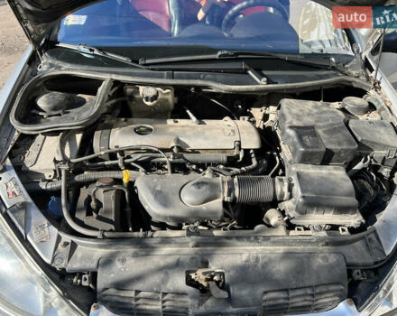 Серый Пежо 206, объемом двигателя 2 л и пробегом 210 тыс. км за 3700 $, фото 8 на Automoto.ua