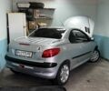 Серый Пежо 206, объемом двигателя 1.6 л и пробегом 181 тыс. км за 4000 $, фото 1 на Automoto.ua