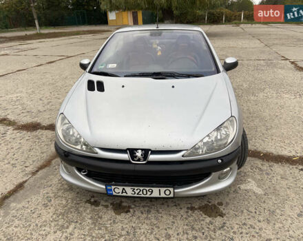 Серый Пежо 206, объемом двигателя 0 л и пробегом 310 тыс. км за 4900 $, фото 4 на Automoto.ua