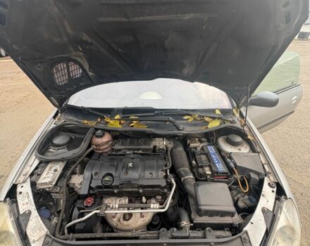 Серый Пежо 206, объемом двигателя 1.6 л и пробегом 220 тыс. км за 2854 $, фото 7 на Automoto.ua