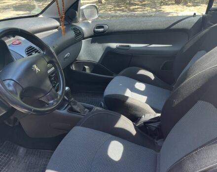 Серый Пежо 206, объемом двигателя 1.6 л и пробегом 3 тыс. км за 3800 $, фото 4 на Automoto.ua