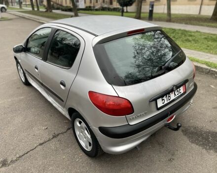 Серый Пежо 206, объемом двигателя 1.9 л и пробегом 220 тыс. км за 1299 $, фото 6 на Automoto.ua