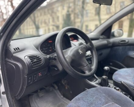 Серый Пежо 206, объемом двигателя 1.9 л и пробегом 220 тыс. км за 1299 $, фото 11 на Automoto.ua