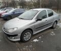Серый Пежо 206, объемом двигателя 1.4 л и пробегом 285 тыс. км за 2000 $, фото 2 на Automoto.ua