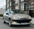 Серый Пежо 206, объемом двигателя 1.4 л и пробегом 83 тыс. км за 3500 $, фото 1 на Automoto.ua