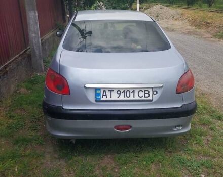 Сірий Пежо 206, об'ємом двигуна 1.36 л та пробігом 277 тис. км за 2200 $, фото 2 на Automoto.ua
