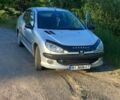 Сірий Пежо 206, об'ємом двигуна 1.36 л та пробігом 230 тис. км за 3100 $, фото 2 на Automoto.ua