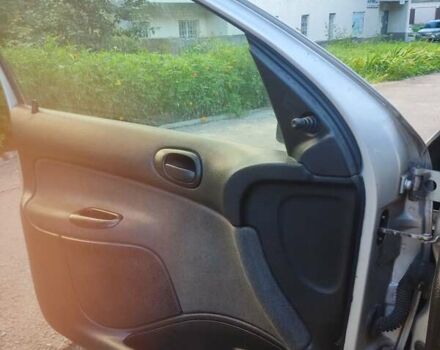 Сірий Пежо 206, об'ємом двигуна 1.4 л та пробігом 343 тис. км за 1800 $, фото 6 на Automoto.ua