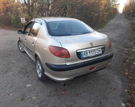 Серый Пежо 206, объемом двигателя 1.4 л и пробегом 250 тыс. км за 2650 $, фото 5 на Automoto.ua