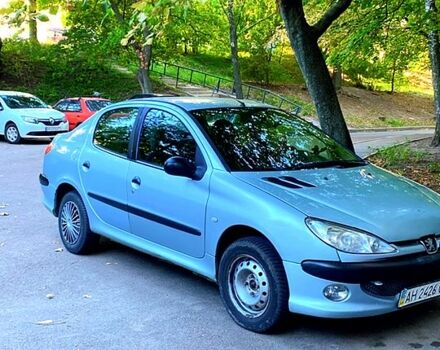 Серый Пежо 206, объемом двигателя 1.4 л и пробегом 116 тыс. км за 3499 $, фото 3 на Automoto.ua