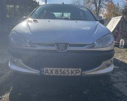 Серый Пежо 206, объемом двигателя 1.36 л и пробегом 150 тыс. км за 3500 $, фото 11 на Automoto.ua