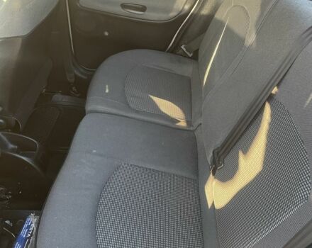 Серый Пежо 206, объемом двигателя 1.4 л и пробегом 262 тыс. км за 3500 $, фото 5 на Automoto.ua