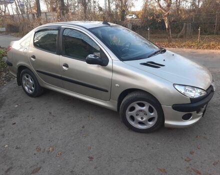 Серый Пежо 206, объемом двигателя 1.4 л и пробегом 250 тыс. км за 2650 $, фото 2 на Automoto.ua
