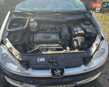 Серый Пежо 206, объемом двигателя 1.36 л и пробегом 150 тыс. км за 3500 $, фото 22 на Automoto.ua