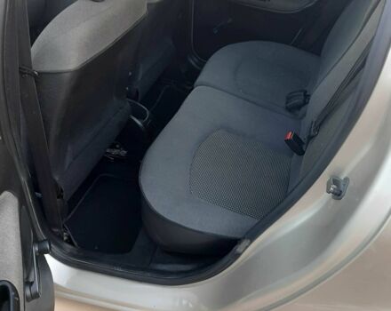 Серый Пежо 206, объемом двигателя 1.4 л и пробегом 250 тыс. км за 2650 $, фото 9 на Automoto.ua