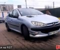 Серый Пежо 206, объемом двигателя 1.4 л и пробегом 500 тыс. км за 2300 $, фото 1 на Automoto.ua