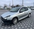 Серый Пежо 206, объемом двигателя 1.4 л и пробегом 250 тыс. км за 1900 $, фото 9 на Automoto.ua