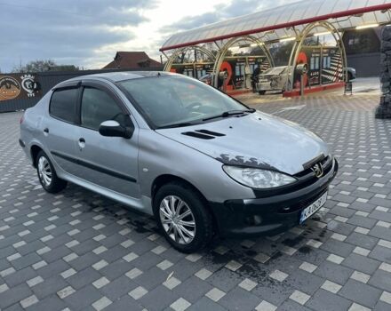 Серый Пежо 206, объемом двигателя 1.4 л и пробегом 250 тыс. км за 1900 $, фото 7 на Automoto.ua