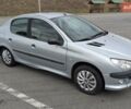 Сірий Пежо 206, об'ємом двигуна 1.36 л та пробігом 88 тис. км за 3500 $, фото 1 на Automoto.ua