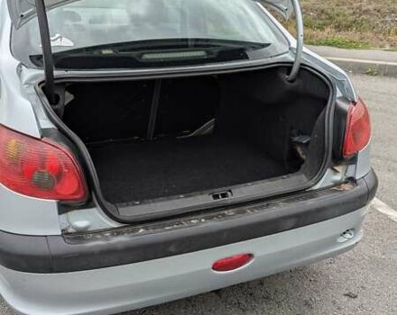 Сірий Пежо 206, об'ємом двигуна 1.36 л та пробігом 88 тис. км за 3500 $, фото 10 на Automoto.ua