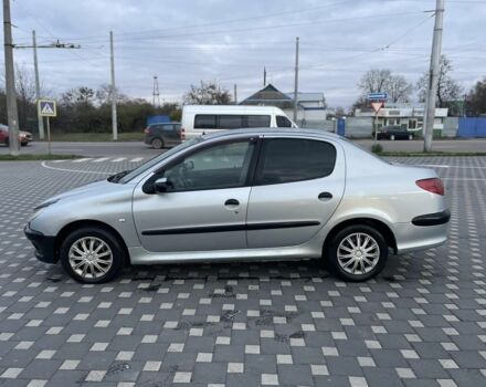 Серый Пежо 206, объемом двигателя 1.4 л и пробегом 250 тыс. км за 1900 $, фото 1 на Automoto.ua