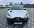Серый Пежо 206, объемом двигателя 1.4 л и пробегом 250 тыс. км за 1900 $, фото 1 на Automoto.ua