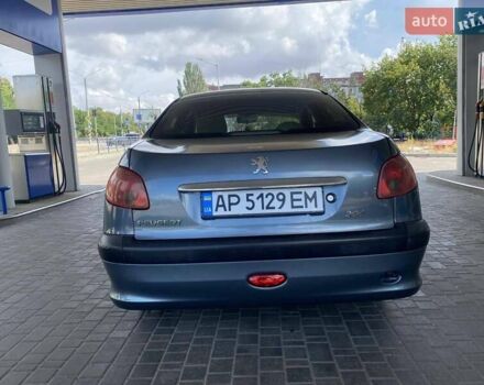 Сірий Пежо 206, об'ємом двигуна 1.36 л та пробігом 245 тис. км за 4499 $, фото 5 на Automoto.ua
