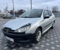 Серый Пежо 206, объемом двигателя 1.4 л и пробегом 250 тыс. км за 1900 $, фото 15 на Automoto.ua