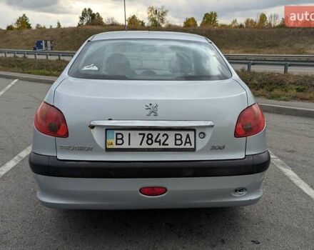 Сірий Пежо 206, об'ємом двигуна 1.36 л та пробігом 88 тис. км за 3500 $, фото 6 на Automoto.ua