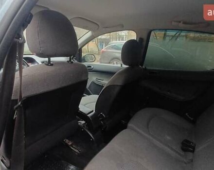 Серый Пежо 206, объемом двигателя 1.36 л и пробегом 234 тыс. км за 3000 $, фото 7 на Automoto.ua