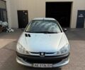 Серый Пежо 206, объемом двигателя 1.4 л и пробегом 49 тыс. км за 4700 $, фото 1 на Automoto.ua