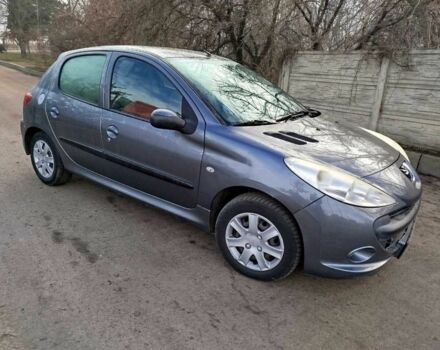 Сірий Пежо 206, об'ємом двигуна 1.4 л та пробігом 185 тис. км за 3900 $, фото 1 на Automoto.ua