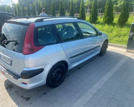 Серый Пежо 206, объемом двигателя 1.4 л и пробегом 234 тыс. км за 2900 $, фото 4 на Automoto.ua