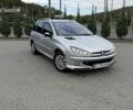 Серый Пежо 206, объемом двигателя 1.6 л и пробегом 240 тыс. км за 3500 $, фото 1 на Automoto.ua