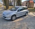 Серый Пежо 206, объемом двигателя 1.59 л и пробегом 260 тыс. км за 3000 $, фото 1 на Automoto.ua