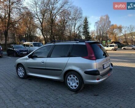 Серый Пежо 206, объемом двигателя 1.4 л и пробегом 280 тыс. км за 3300 $, фото 2 на Automoto.ua