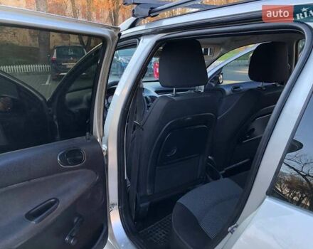 Серый Пежо 206, объемом двигателя 1.4 л и пробегом 280 тыс. км за 3300 $, фото 7 на Automoto.ua