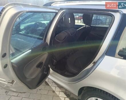 Сірий Пежо 206, об'ємом двигуна 1.36 л та пробігом 264 тис. км за 3400 $, фото 14 на Automoto.ua