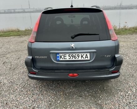 Серый Пежо 206, объемом двигателя 1.4 л и пробегом 209 тыс. км за 3700 $, фото 3 на Automoto.ua