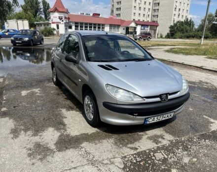 Серый Пежо 206, объемом двигателя 1.1 л и пробегом 211 тыс. км за 2000 $, фото 1 на Automoto.ua