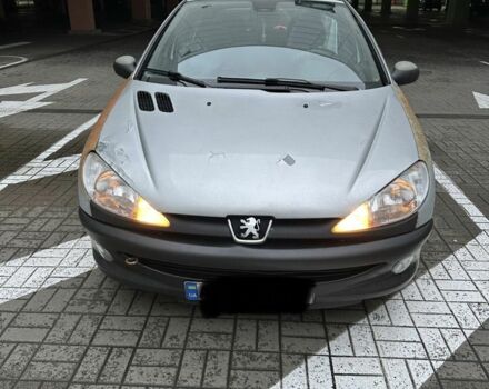 Серый Пежо 206, объемом двигателя 1.36 л и пробегом 173 тыс. км за 2000 $, фото 1 на Automoto.ua