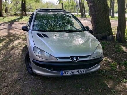 Сірий Пежо 206, об'ємом двигуна 1.4 л та пробігом 190 тис. км за 3300 $, фото 1 на Automoto.ua