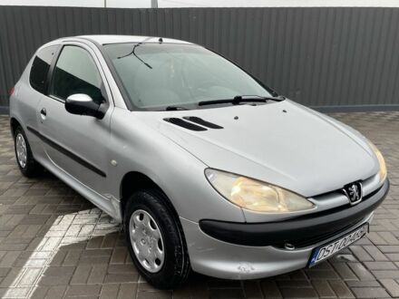 Серый Пежо 206, объемом двигателя 1.4 л и пробегом 286 тыс. км за 1300 $, фото 1 на Automoto.ua